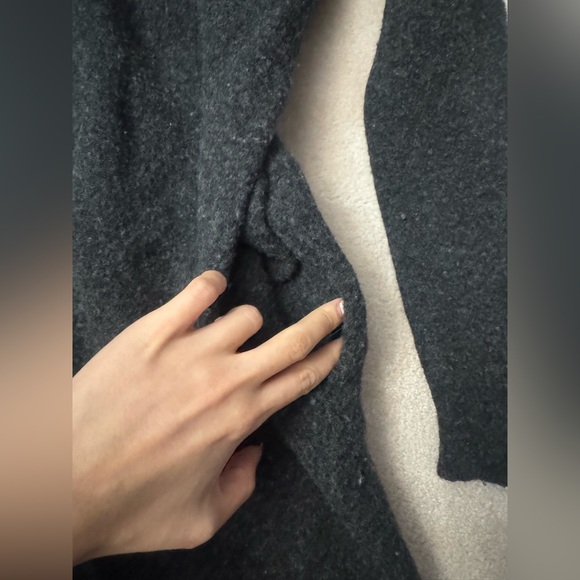 Aritzia - long cardigan - Picture 2 of 5